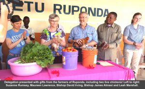 delegation getting gifts